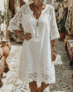 Nivara | Robe Fluide à Dentelle et Col V